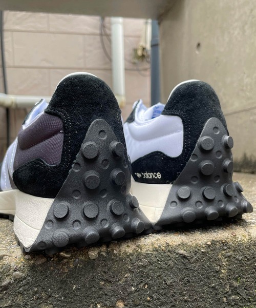 NEW BALANCE（ニューバランス）の「New Balance MS327LB1 / ニューバランス（スニーカー・メンズ・ブラック・22.5cm/23.5cm/24.5cm/25.5cm/26.5cm/27.5cm/28.5cm/23.0cm/24.0cm/25.0cm/26.0cm/27.0cm/28.0cm/29.0cm）」の7枚目の写真
