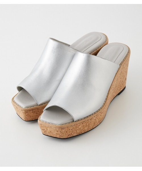 AZUL by moussy（アズールバイマウジー）の「CORK WEDGE SANDALS/コルクウェッジサンダル（サンダル・レディース・ブラック/グレー系その他/シルバー・SMALL/MEDIUM/LARGE）」の3枚目の写真
