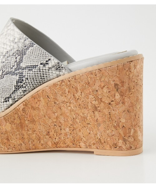 AZUL by moussy（アズールバイマウジー）の「CORK WEDGE SANDALS/コルクウェッジサンダル（サンダル・レディース・ブラック/グレー系その他/シルバー・SMALL/MEDIUM/LARGE）」の11枚目の写真