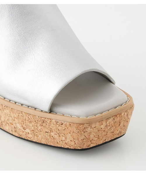 AZUL by moussy（アズールバイマウジー）の「CORK WEDGE SANDALS/コルクウェッジサンダル（サンダル・レディース・ブラック/グレー系その他/シルバー・SMALL/MEDIUM/LARGE）」の21枚目の写真