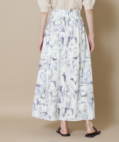 N.(N. Natural Beauty Basic)(エヌエヌナチュラルビューティーベーシック)の「【S Size Line】◆ブラッシュプリントマキシスカート(スカート・レディース・グレー系/ベージュ系・SMALL/MEDIUM)」の3枚目の写真