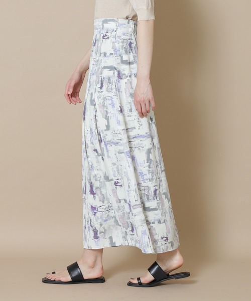 N.(N. Natural Beauty Basic)(エヌエヌナチュラルビューティーベーシック)の「【S Size Line】◆ブラッシュプリントマキシスカート(スカート・レディース・グレー系/ベージュ系・SMALL/MEDIUM)」の6枚目の写真