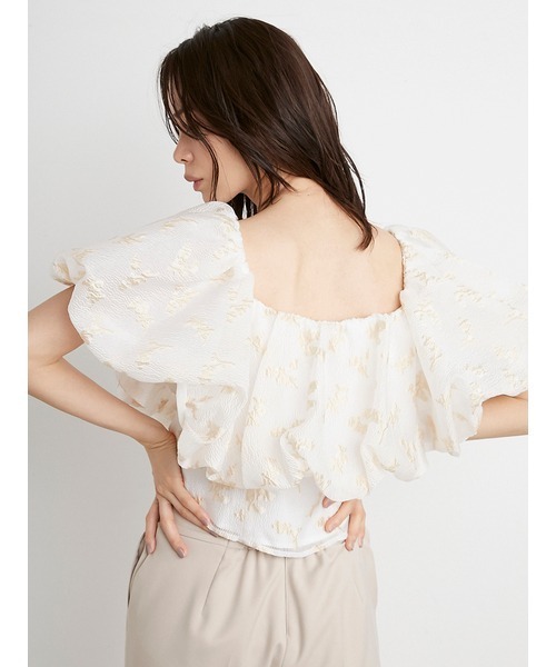 SNIDEL(スナイデル)の「ジャカードオフショルブラウス(シャツ/ブラウス・レディース・アイボリー/ラベンダー/ネイビー系・FREE)」の9枚目の写真