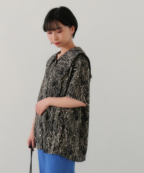 Factor=(ファクターイコール)の「BIGセーラーカラーブラウス(シャツ/ブラウス・レディース・ブラック/ブラウン/オフホワイト・FREE)」の5枚目の写真