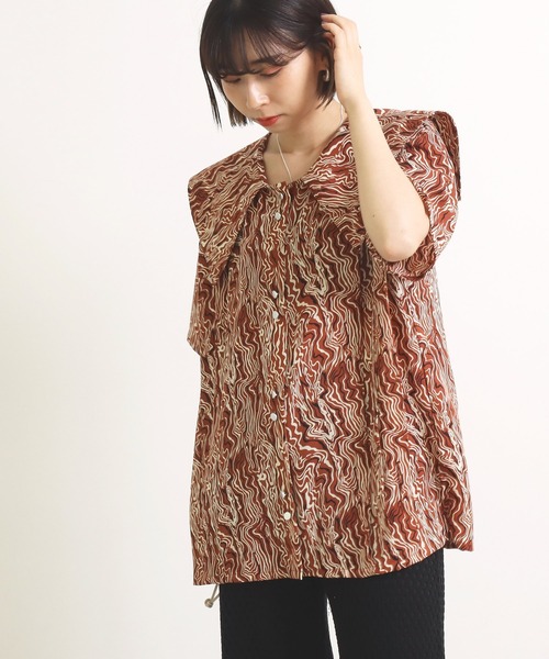 Factor=(ファクターイコール)の「BIGセーラーカラーブラウス(シャツ/ブラウス・レディース・ブラック/ブラウン/オフホワイト・FREE)」の13枚目の写真