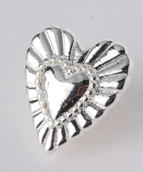 green label relaxing(グリーンレーベルリラクシング)の「SC HEART コンチョ イヤリング(イヤリング・レディース・シルバー/ゴールド・FREE)」の5枚目の写真