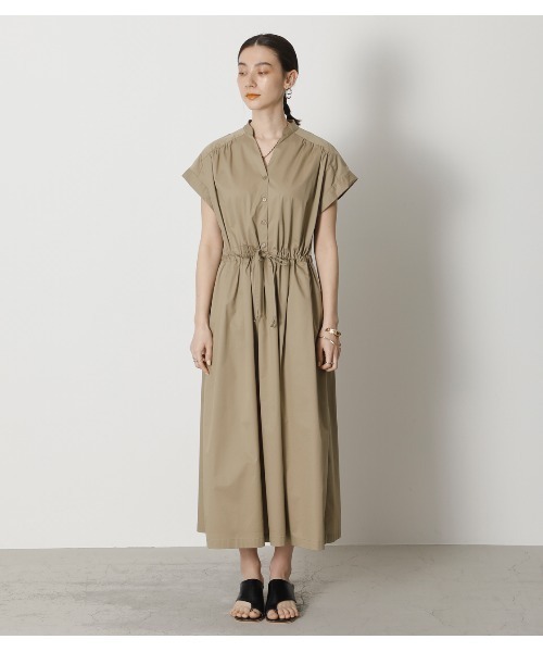 crie conforto（クリーコンフォルト）の「バックポイントウエストギャザーワンピース（ワンピース・レディース・ダークグリーン/ベージュ/ダークネイビー・SMALL/MEDIUM/LARGE）」の4枚目の写真