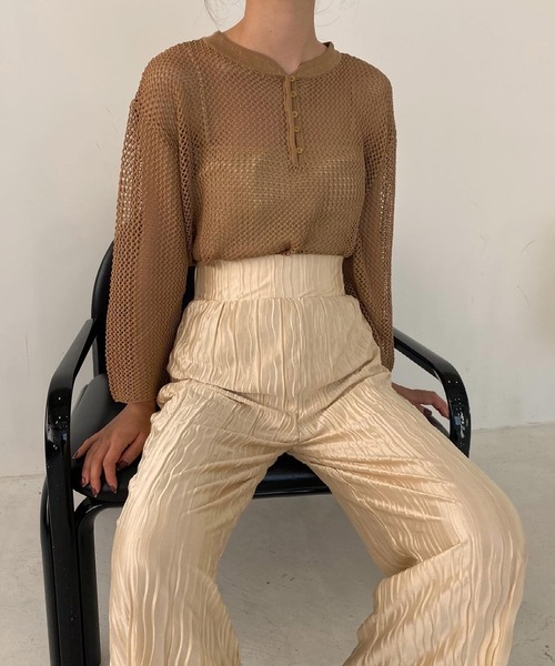 lawgy（ラウジー）の「center button mesh knit（ニット/セーター・レディース・ベージュ/ブラウン/アイボリー・FREE）」の14枚目の写真