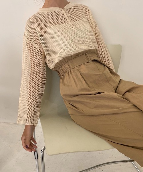 lawgy（ラウジー）の「center button mesh knit（ニット/セーター・レディース・ベージュ/ブラウン/アイボリー・FREE）」の11枚目の写真