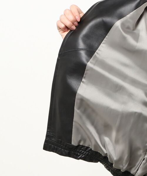 BEARDSLEY（ビアズリー）の「袖周りがゆったりしているのでニットも傷めず楽な着心地レザージャケット（その他アウター・レディース・ブラック/ベージュ・1/0）」の12枚目の写真