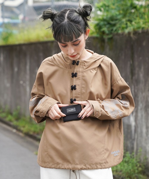 X-girl(エックスガール)の「TRI-FOLD WALLET(財布・レディース・ブラック/マルチ・ONE SIZE)」の13枚目の写真