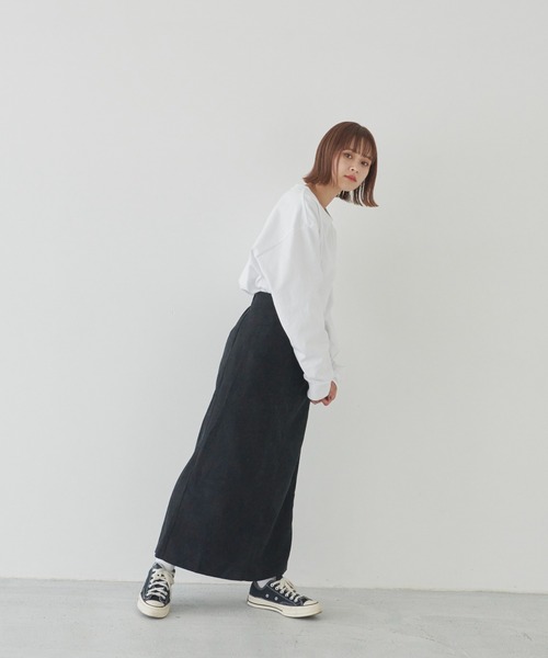 flaner（フラネ）の「コーデュロイタイトロングスカート（スカート・レディース・ブラック/モカ・SMALL/MEDIUM）」の3枚目の写真