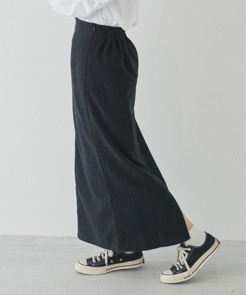 flaner（フラネ）の「コーデュロイタイトロングスカート（スカート・レディース・ブラック/モカ・SMALL/MEDIUM）」の11枚目の写真