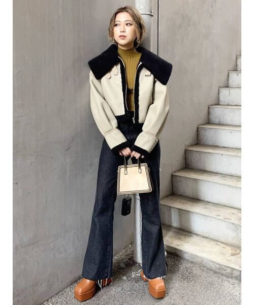 MURUA(ムルーア)の「カットオフフレアパンツ(デニムパンツ・レディース・グレー/ブラック・0/1/2)」の22枚目の写真