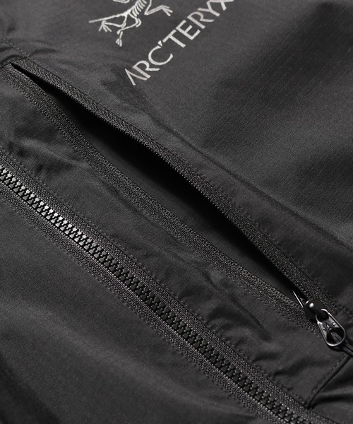 ARC'TERYX(アークテリクス)の「ARC'TERYX/アークテリクス SQUAMISH HOODY Men's マウンテンパーカー(マウンテンパーカー・メンズ・ブラック・S/M/L)」の2枚目の写真