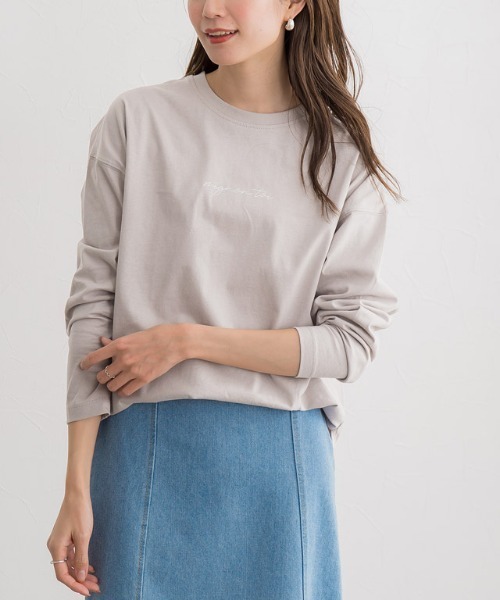 Pierrot（ピエロ）の「コットンロングスリーブロゴTシャツ（Tシャツ/カットソー・レディース・オフホワイト/ブラック/ラベンダー/モカ/ネイビー/グレイッシュベージュ・M/L）」の5枚目の写真