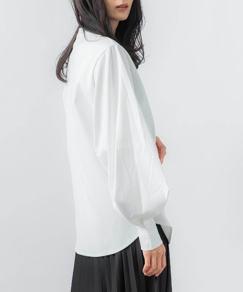 SETUP7（セットアップセブン）の「バルーンスリーブが一枚で決まる。【SETUP7】ボリューム袖スタンドカラーシャツ KNF（シャツ/ブラウス・レディース・ホワイト/ブラック/ベージュ/ブルー/ブルー系2/ホワイト系2/ブラック系2/グリーン/ベージュ系2・4/3）」の16枚目の写真