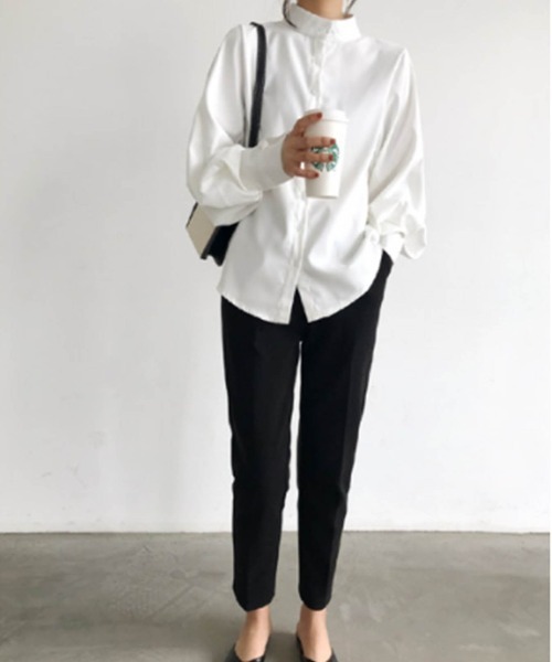 SETUP7（セットアップセブン）の「バルーンスリーブが一枚で決まる。【SETUP7】ボリューム袖スタンドカラーシャツ KNF（シャツ/ブラウス・レディース・ホワイト/ブラック/ベージュ/ブルー/ブルー系2/ホワイト系2/ブラック系2/グリーン/ベージュ系2・4/3）」の22枚目の写真