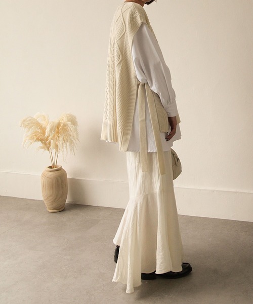 Chillfar（チルファー）の「5Gアクリルバルキーサイドリボンケーブルベスト（ベスト・レディース・ブラック/ブラウン/アイボリー/グレイッシュベージュ・FREE）」の17枚目の写真