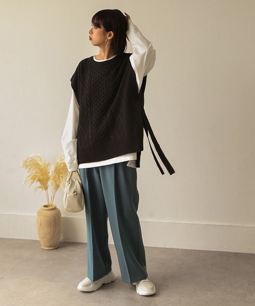 Chillfar（チルファー）の「5Gアクリルバルキーサイドリボンケーブルベスト（ベスト・レディース・ブラック/ブラウン/アイボリー/グレイッシュベージュ・FREE）」の20枚目の写真