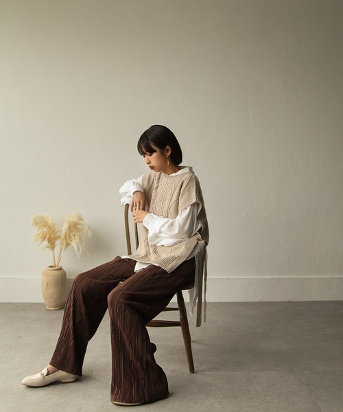 Chillfar（チルファー）の「5Gアクリルバルキーサイドリボンケーブルベスト（ベスト・レディース・ブラック/ブラウン/アイボリー/グレイッシュベージュ・FREE）」の13枚目の写真