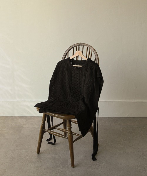 Chillfar（チルファー）の「5Gアクリルバルキーサイドリボンケーブルベスト（ベスト・レディース・ブラック/ブラウン/アイボリー/グレイッシュベージュ・FREE）」の7枚目の写真