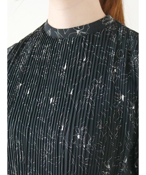 Te chichi（テチチ）の「花柄プリーツワンピース（ワンピース・レディース・ブラック/カーキ/ブルー・ﾌﾘ-）」の9枚目の写真