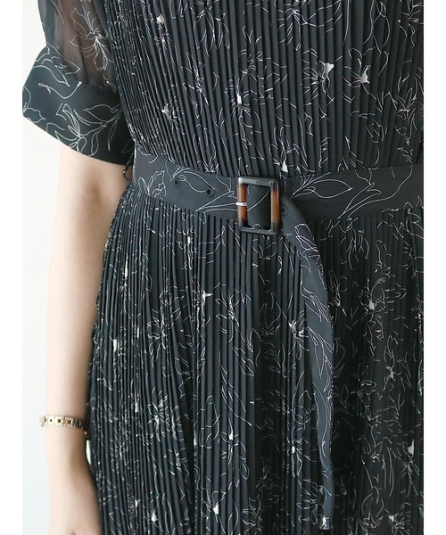 Te chichi（テチチ）の「花柄プリーツワンピース（ワンピース・レディース・ブラック/カーキ/ブルー・ﾌﾘ-）」の11枚目の写真