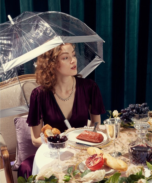 FULTON（フルトン）の「Birdcage1　”ワンポイント ロゴ”（長傘・レディース・ゴールド/ホワイト/グレー/ブラック/チェリーピンク/レッド/ネイビー/シルバー・FREE）」の7枚目の写真