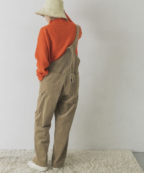 URBAN RESEARCH（アーバンリサーチ）の「コーデュロイオーバーオール（サロペット/オーバーオール・レディース・チャコールグレー/ベージュ/ベージュ系その他・36/38）」の12枚目の写真