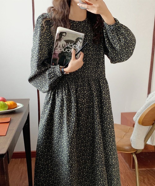 me+em select（ミームセレクト）の「花柄コーデュロイギャザーワンピース（ワンピース・レディース・ブラック/ブラウン/グリーン・FREE）」の14枚目の写真