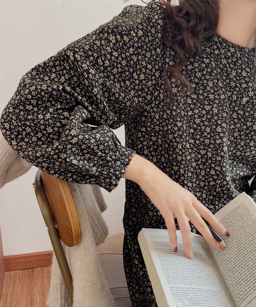 me+em select（ミームセレクト）の「花柄コーデュロイギャザーワンピース（ワンピース・レディース・ブラック/ブラウン/グリーン・FREE）」の17枚目の写真