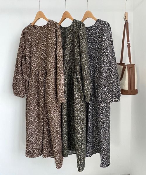 me+em select（ミームセレクト）の「花柄コーデュロイギャザーワンピース（ワンピース・レディース・ブラック/ブラウン/グリーン・FREE）」の6枚目の写真