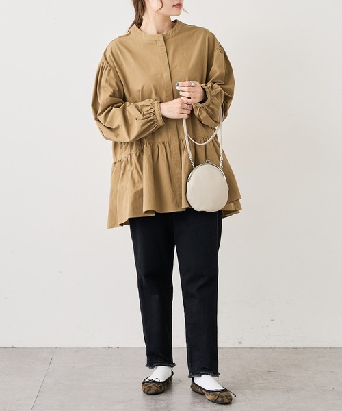 PUAL CE CIN（ピュアルセシン）の「【WEB限定】ギャザーチュニック（シャツ/ブラウス・レディース・ベージュ/ナチュラル・FREE）」の4枚目の写真