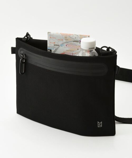 TRAVEL SHOP MILESTO(トラベルショップミレスト)の「LIKID サコッシュ(ショルダーバッグ・レディース・ブラック/ブルーグリーン/ライトグレー・フリ-)」の6枚目の写真