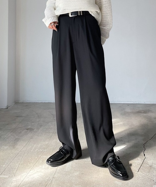 PAGEBOY（ページボーイ）の「WEB限定アイテム / タックカラーワイドパンツ（スラックス・レディース・ピンク/グリーン/ブラック/ブルー・X-SMALL/MEDIUM/LARGE/SMALL）」の2枚目の写真