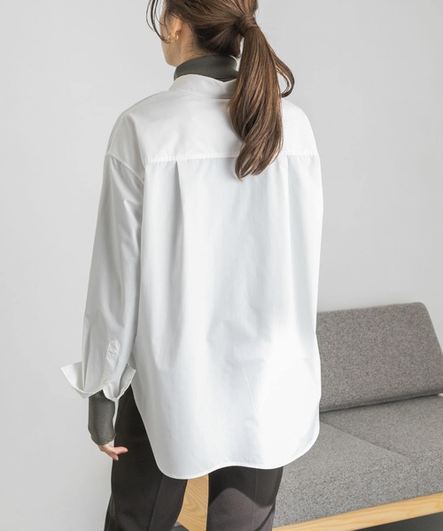 URBAN RESEARCH（アーバンリサーチ）の「ラウンドヘムオーバーシャツ（シャツ/ブラウス・レディース・ブルー系その他/オフホワイト/ストライプ・FREE）」の21枚目の写真