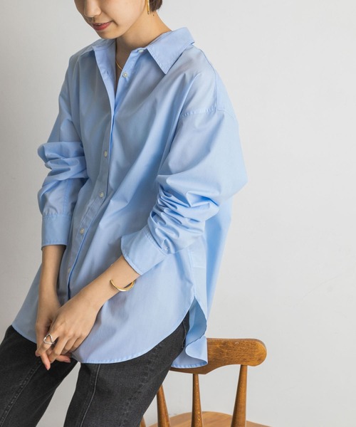 URBAN RESEARCH（アーバンリサーチ）の「ラウンドヘムオーバーシャツ（シャツ/ブラウス・レディース・ブルー系その他/オフホワイト/ストライプ・FREE）」の7枚目の写真