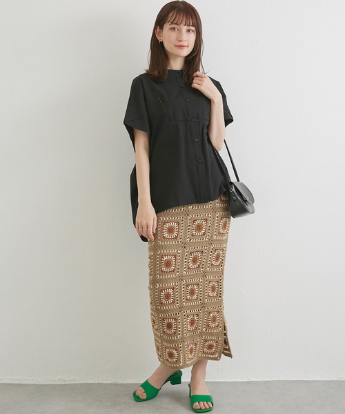 LAVEANGE（ラビアンジェ）の「[新色追加]ハシゴレースブザムブラウス（シャツ/ブラウス・レディース・ブラウン/オフホワイト/ブラック/ライトブルー・L/3L/4L/M/LL）」の21枚目の写真