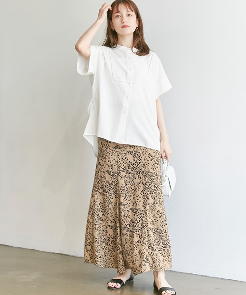 LAVEANGE（ラビアンジェ）の「[新色追加]ハシゴレースブザムブラウス（シャツ/ブラウス・レディース・ブラウン/オフホワイト/ブラック/ライトブルー・L/3L/4L/M/LL）」の11枚目の写真