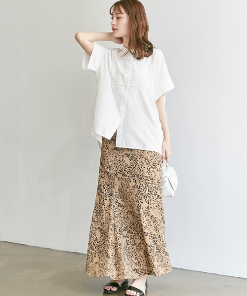 LAVEANGE（ラビアンジェ）の「[新色追加]ハシゴレースブザムブラウス（シャツ/ブラウス・レディース・ブラウン/オフホワイト/ブラック/ライトブルー・L/3L/4L/M/LL）」の13枚目の写真