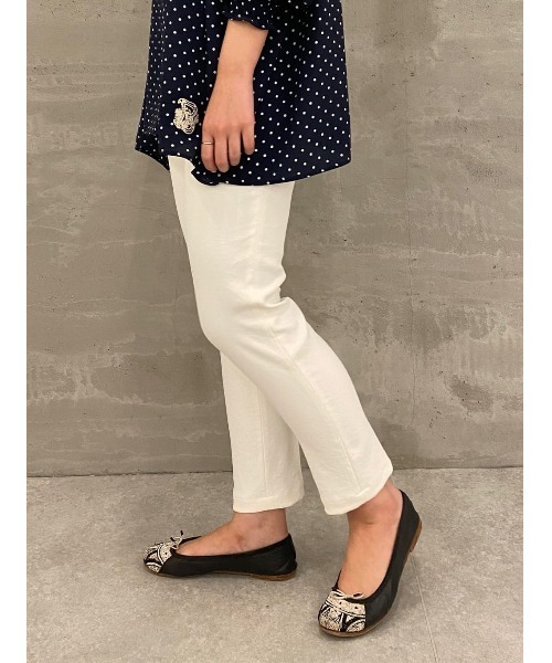 BEARDSLEY（ビアズリー）の「強ストレッチ・透け防止・UVカット・洗濯可能な高機能タックスリムパンツ（その他パンツ・レディース・ホワイト/カーキ/ブラック・0/1/2）」の11枚目の写真