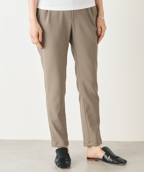 BEARDSLEY（ビアズリー）の「強ストレッチ・透け防止・UVカット・洗濯可能な高機能タックスリムパンツ（その他パンツ・レディース・ホワイト/カーキ/ブラック・0/1/2）」の19枚目の写真