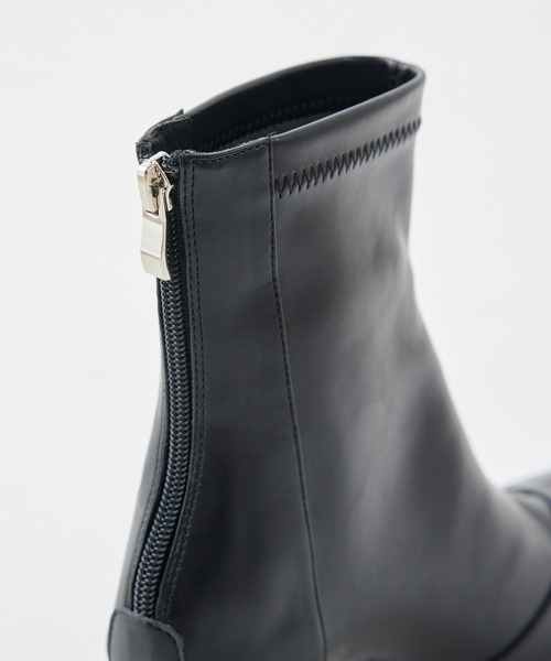 MIIA（ミーア）の「【入荷禁止】フェイクレザーショートブーツ（ブーツ・レディース・ブラック/オフホワイト・MEDIUM/LARGE）」の9枚目の写真