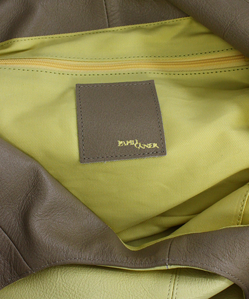 PAPILLONNER（パピヨネ）の「バイカラーUSAGI（トートバッグ・レディース・アイボリー/イエロー/ブルー/エメラルド/ネイビー/ピンク/グレー/ターコイズブルー・FREE）」の20枚目の写真