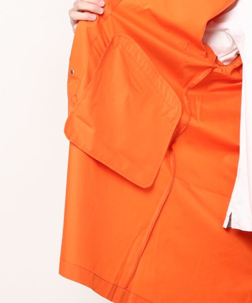 DESCENTE PAUSE（デサントポーズ）の「【デサントPAUSE】フーデッドオーバーコート / HOODED OVER COAT　耐久撥水　防風　パッカブル（その他アウター・メンズ・オレンジ/グレー/ブルー/ブラック・LARGE/SMALL/MEDIUM/X-LARGE）」の9枚目の写真