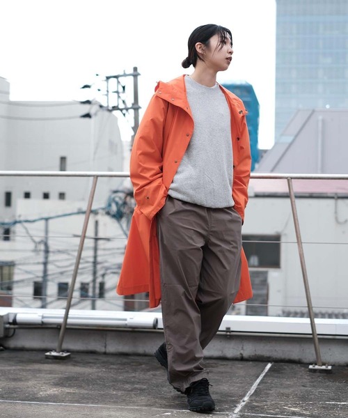 DESCENTE PAUSE（デサントポーズ）の「【デサントPAUSE】フーデッドオーバーコート / HOODED OVER COAT　耐久撥水　防風　パッカブル（その他アウター・メンズ・オレンジ/グレー/ブルー/ブラック・LARGE/SMALL/MEDIUM/X-LARGE）」の15枚目の写真