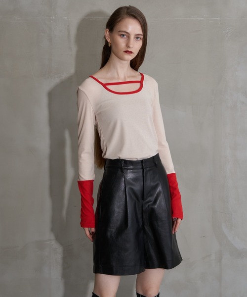 Solace(ソレイス)の「Uネックバイカラートップス(Tシャツ/カットソー・レディース・ブラック/レッド/ブルー/ネイビー/ブラック系その他・FREE)」の22枚目の写真