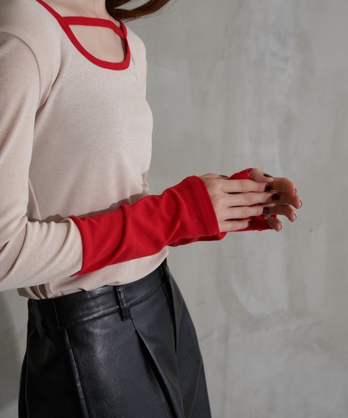 Solace(ソレイス)の「Uネックバイカラートップス(Tシャツ/カットソー・レディース・ブラック/レッド/ブルー/ネイビー/ブラック系その他・FREE)」の15枚目の写真