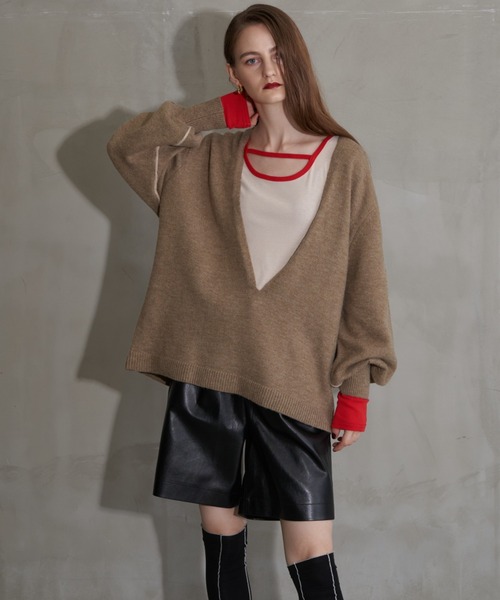 Solace(ソレイス)の「Uネックバイカラートップス(Tシャツ/カットソー・レディース・ブラック/レッド/ブルー/ネイビー/ブラック系その他・FREE)」の12枚目の写真